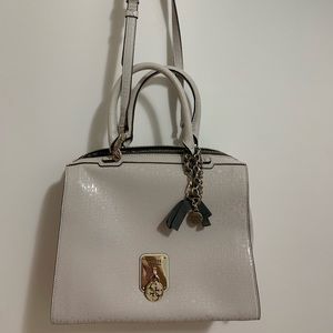 Guess bag